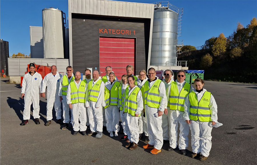 Hópur á vegum SSNE í kynnisferð í Hamar í Noregi á síðasta ári, þar sem dýraleifar í áhættuflokki 1 eru meðhöndlaðar.