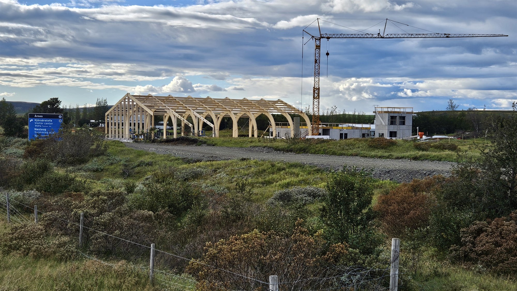 Íþróttamiðstöð í burðarliðnum