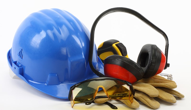 Breytingar á lögum um réttindi og skyldur starfsmanna, öryggisbúnað og fleira