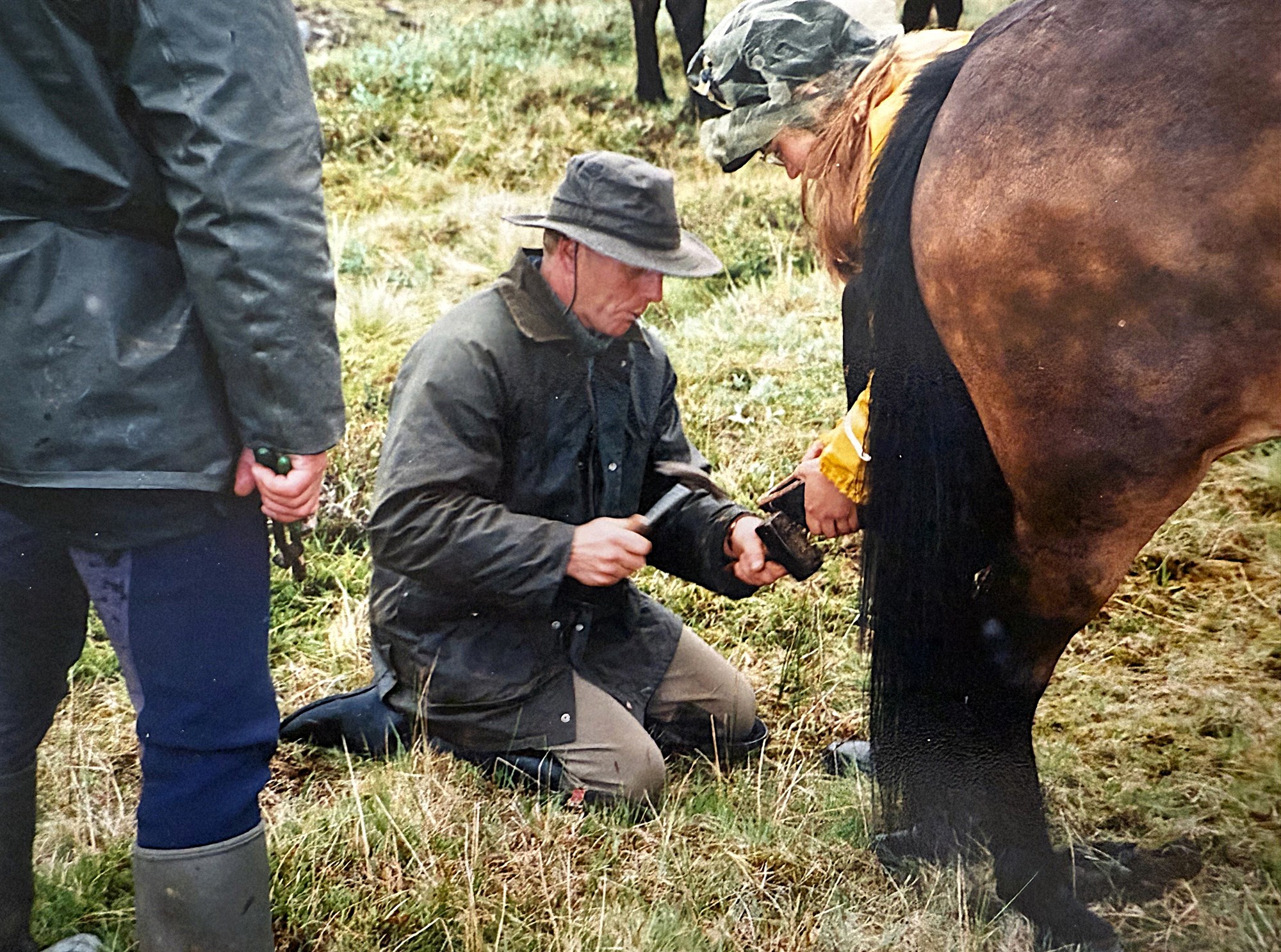 Ólseigur hestamaður með ónýtt bak