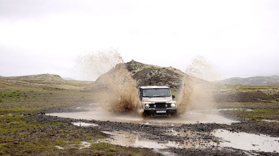 Ineos Grenadier er líklegast einn besti fjallajeppinn sem hefur verið framleiddur í seinni tíð. Reynsluaksturinn á þeim bíl var sá eftirminnilegasti árið 2023.