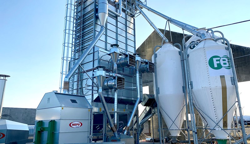 Fyrsta kornsamlag landsins