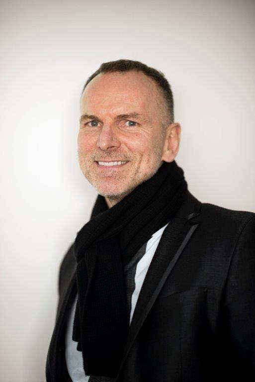 Bónus tilkynnt í vor að allir hryggir væru búnir