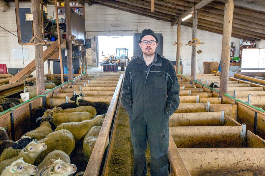 Jóhannes Geir Gunnarsson segir lykilinn að hugsa vel um féð til að ná árangri, þótt kynbætur hafi sitt að segja.
