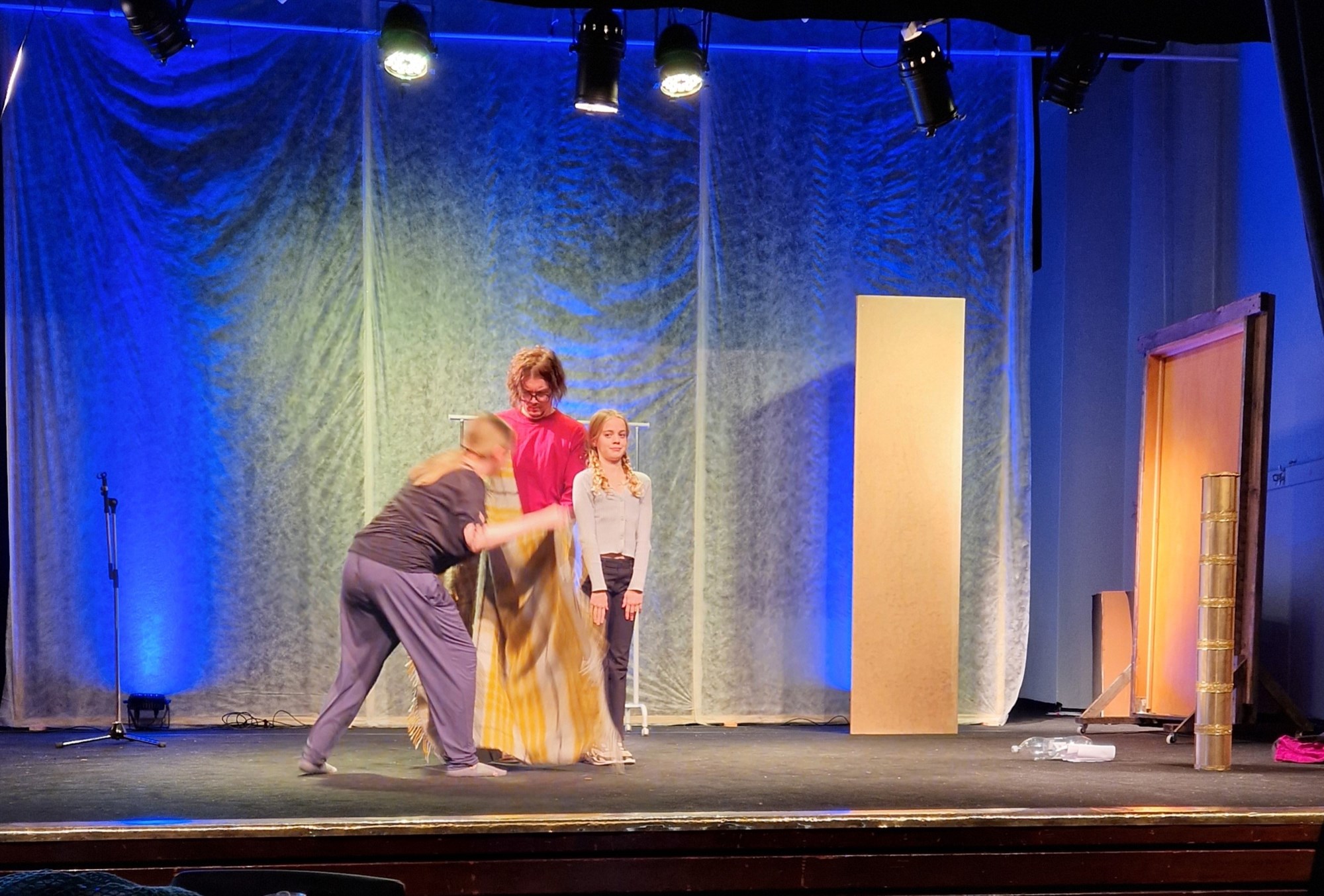 Ævintýrið mikla ... frá öðru sjónarhorni