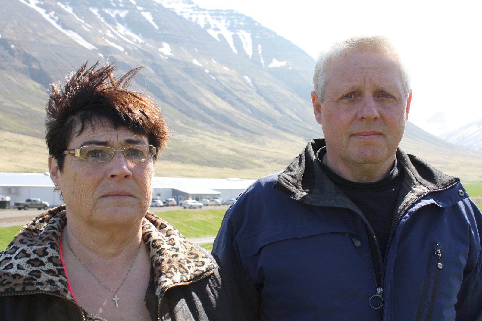 Tökum fagnandi á móti öllum með sól í hjarta