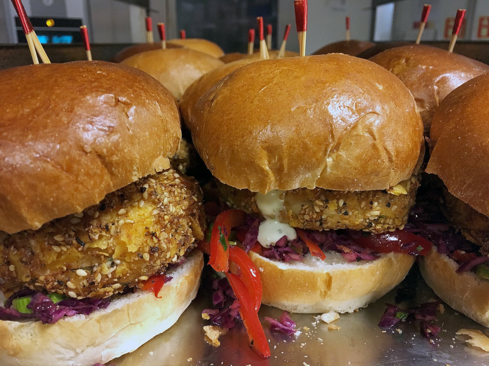 Laxaborgari hjúpaður tortillaflögum