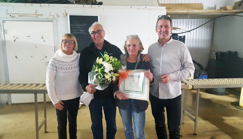 Gróðurstöðin Hæðarenda hlýtur viðurkenningu fyrir lífræna ræktun