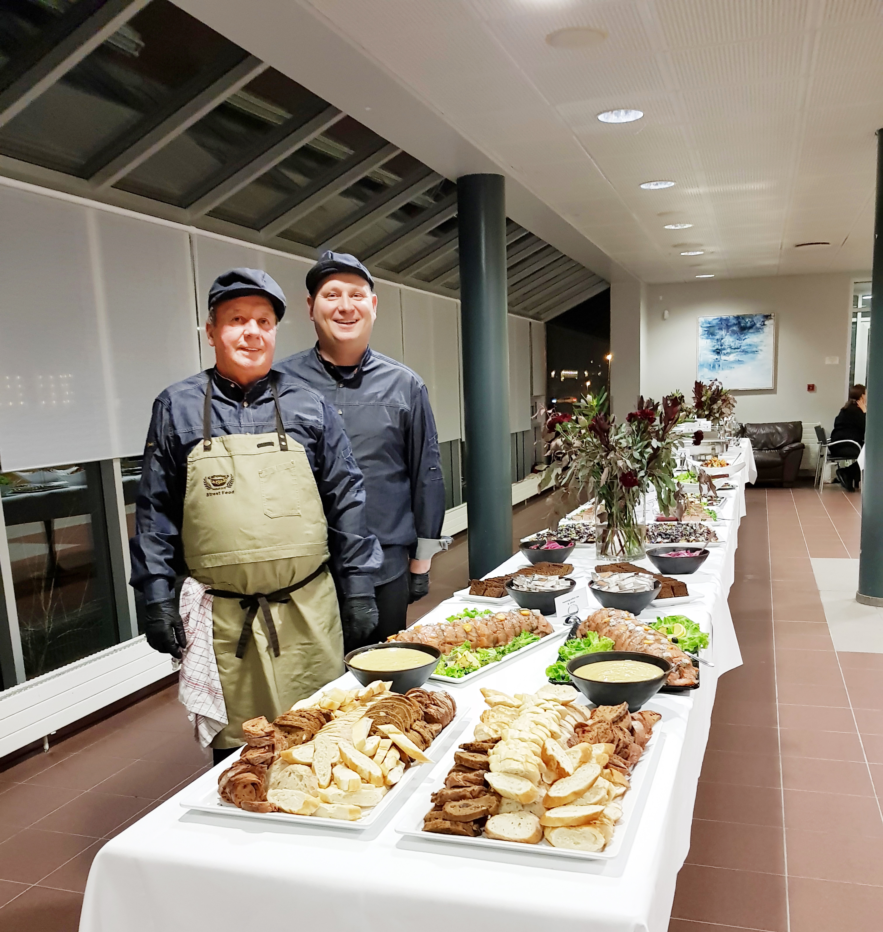 Súrsaðir selshreifar og annað góðgæti