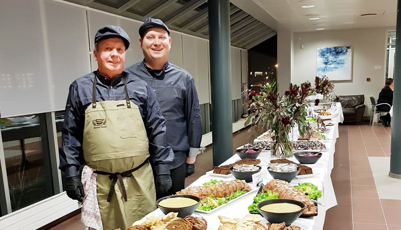 Súrsaðir selshreifar og annað góðgæti