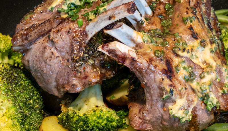 Bakað blómkáls-taco og lambakóróna