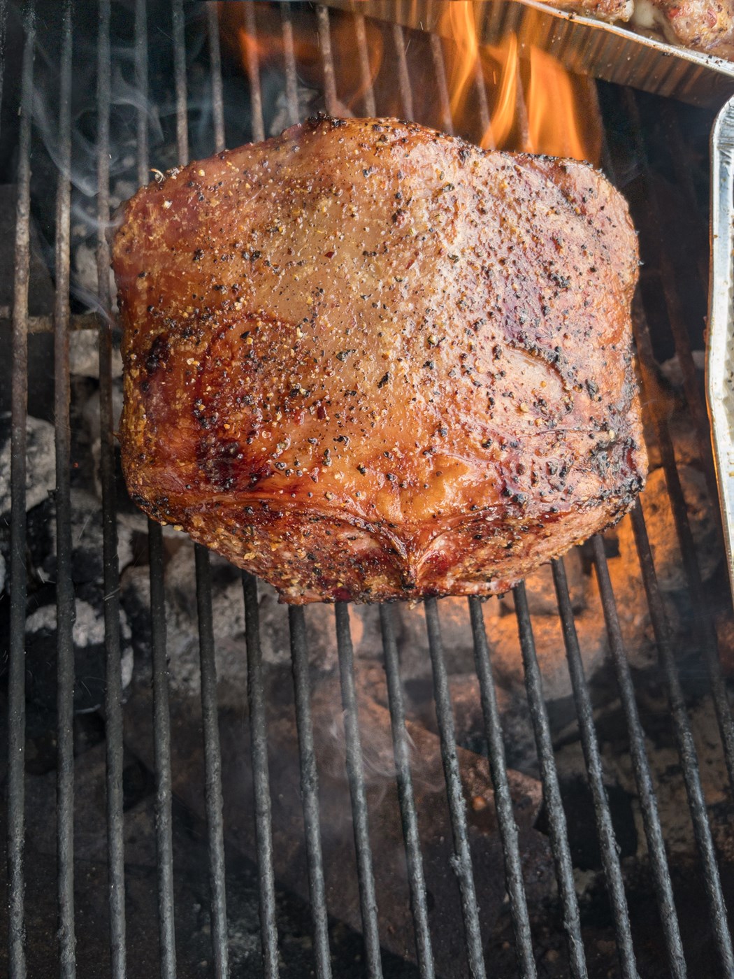 Grillað lamb og grænmeti