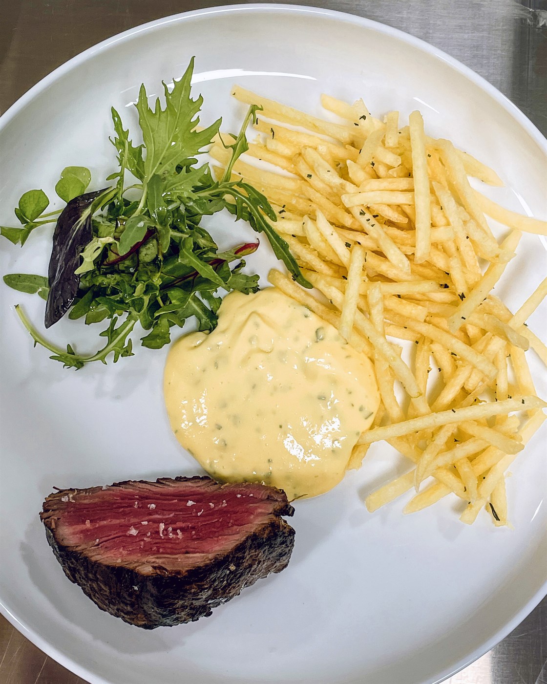 Nautasteik og bernaise-smjör