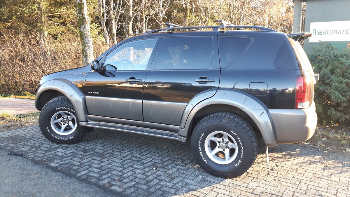 Tilboð óskast í Rexton 2002/03 ek. 117 þ