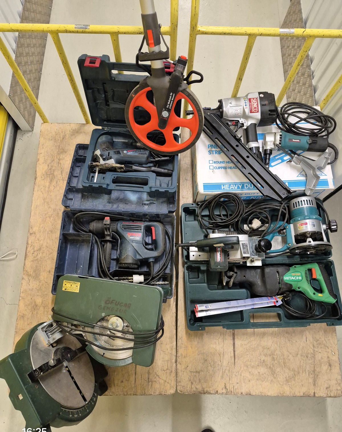 Tvær ónotaðar 12 volta olíumiðstöðvar, 2