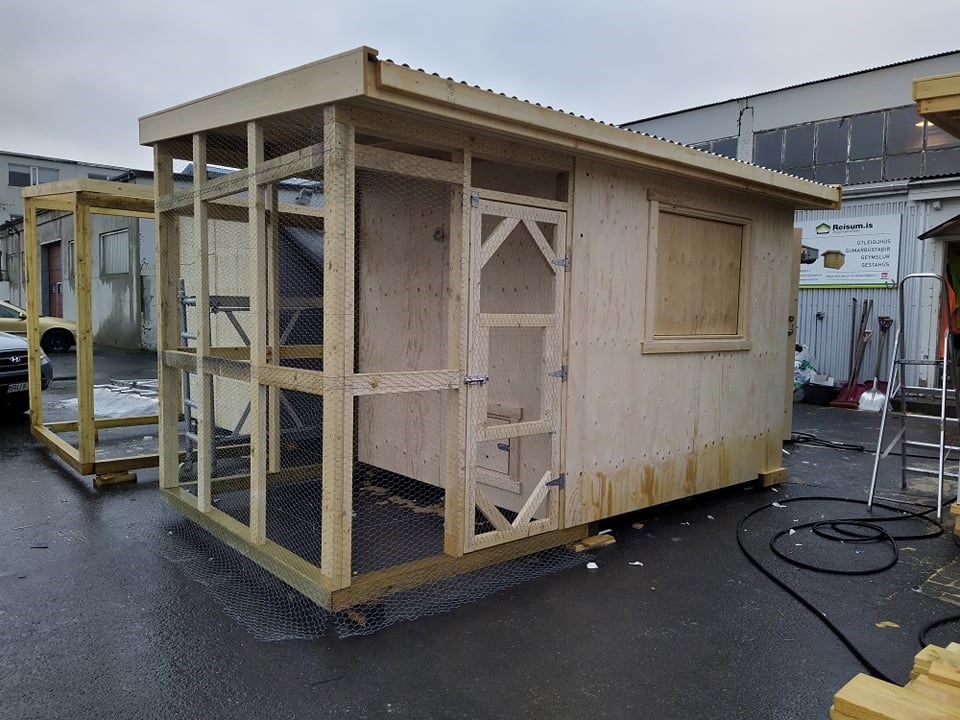 HænsnahúsFramleiðum hænsnahús í þremur