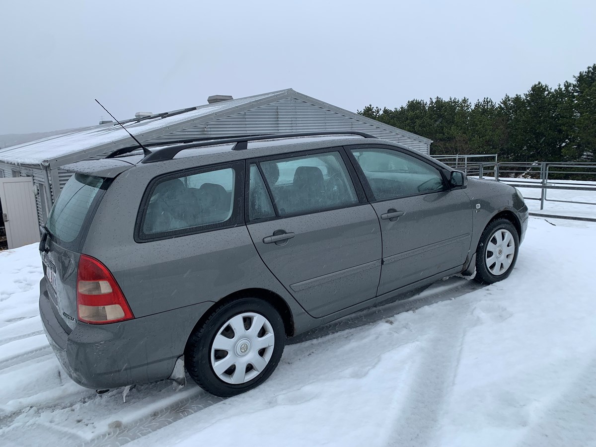 Corolla station árgerð 2003, sjálfskiptu