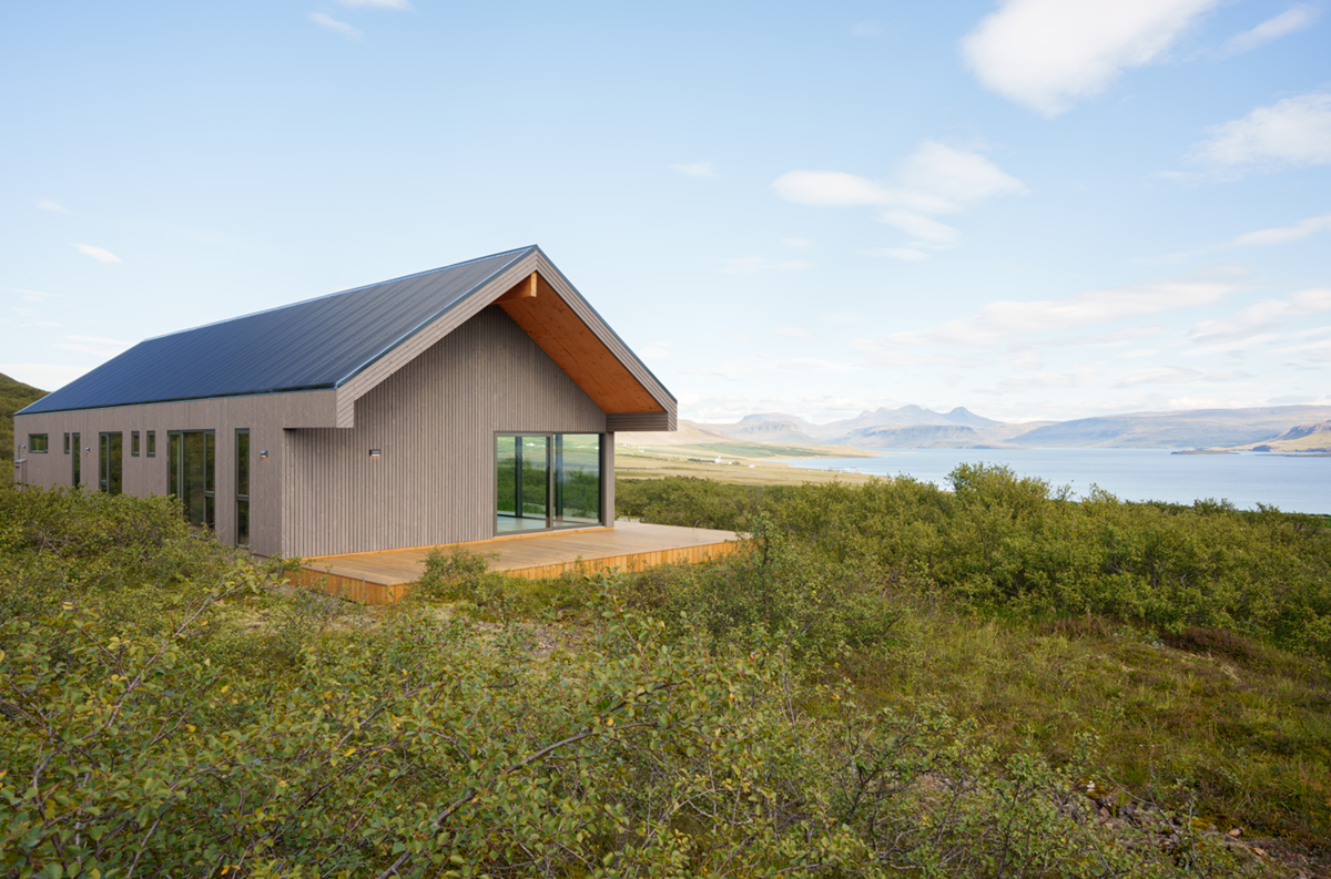 150 fm heilsárshús til sölu í Hvalfirði