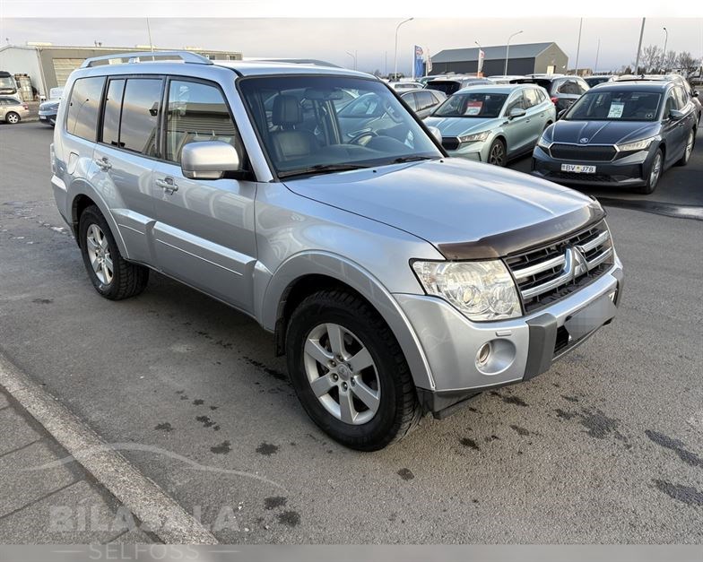 Mitsubishi pajero 2007 ekinn 322.000Tv