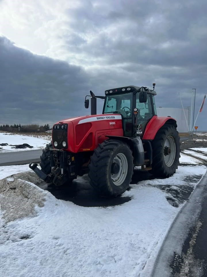 Massey Ferguson 8450Árg. 2006Ný dekk