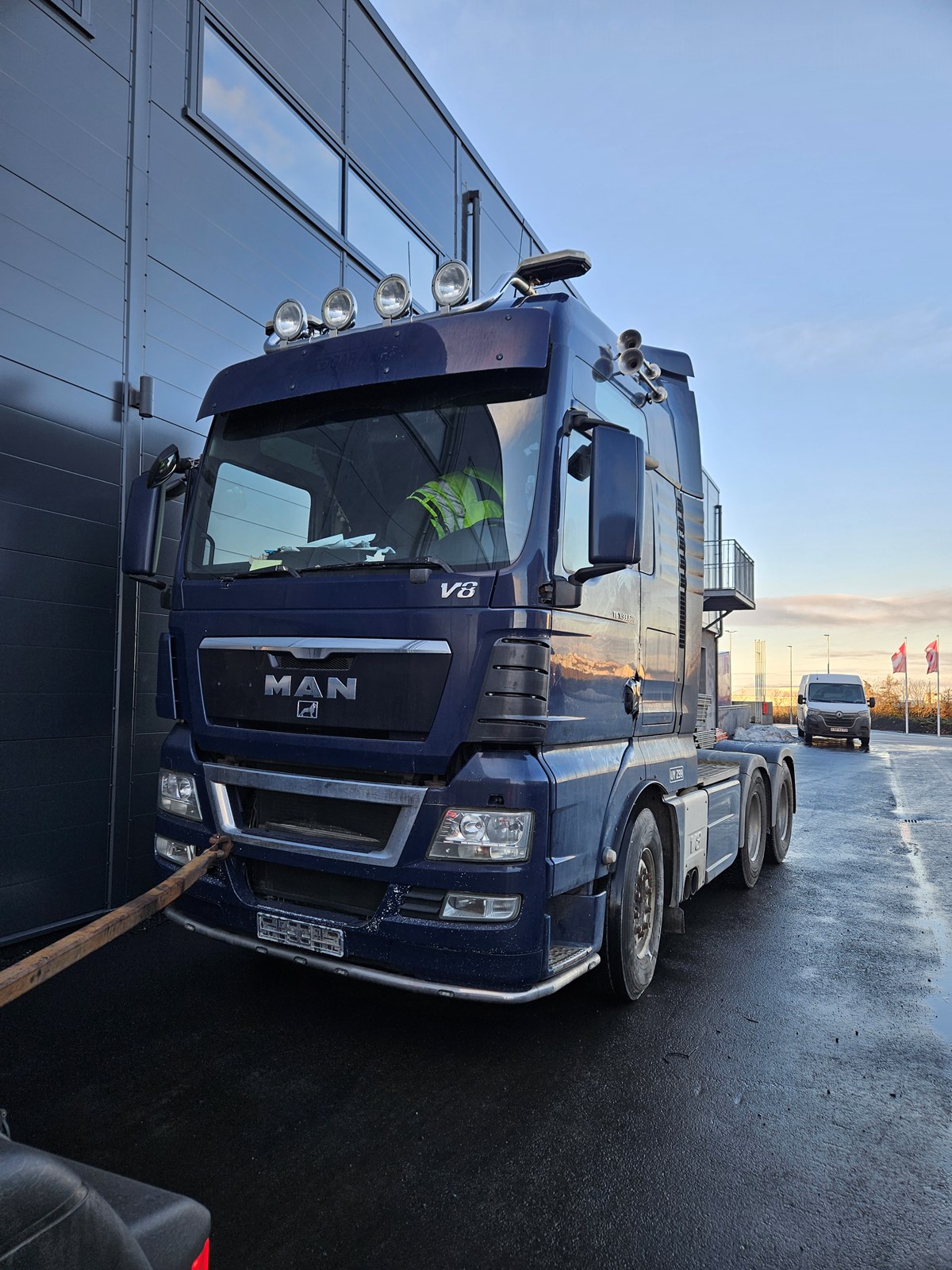 Til sölu MAN TGX 33,680 árg 2008 477,500