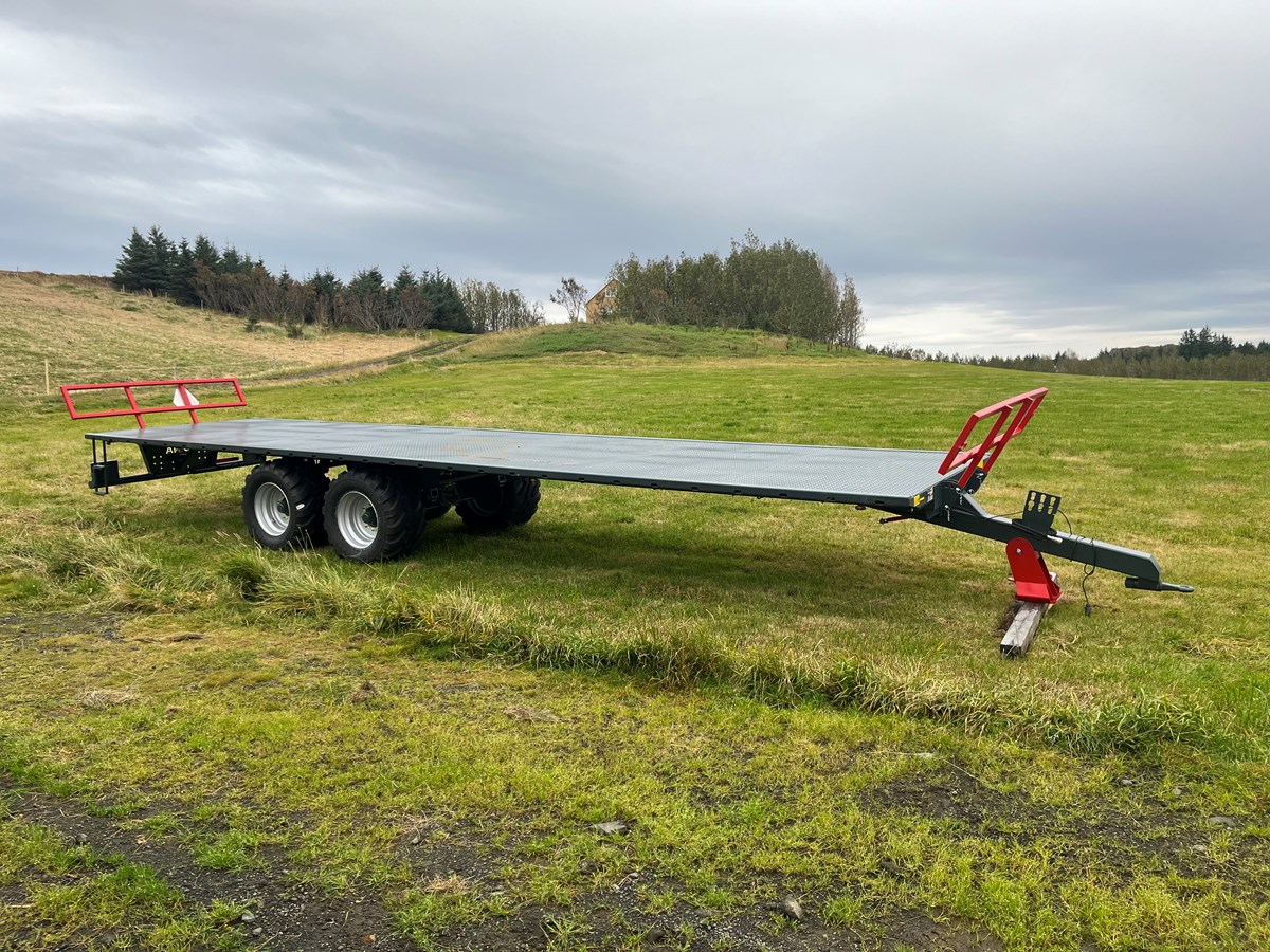 10,5m Rúlluvagn með 14 tonna burðargetu/