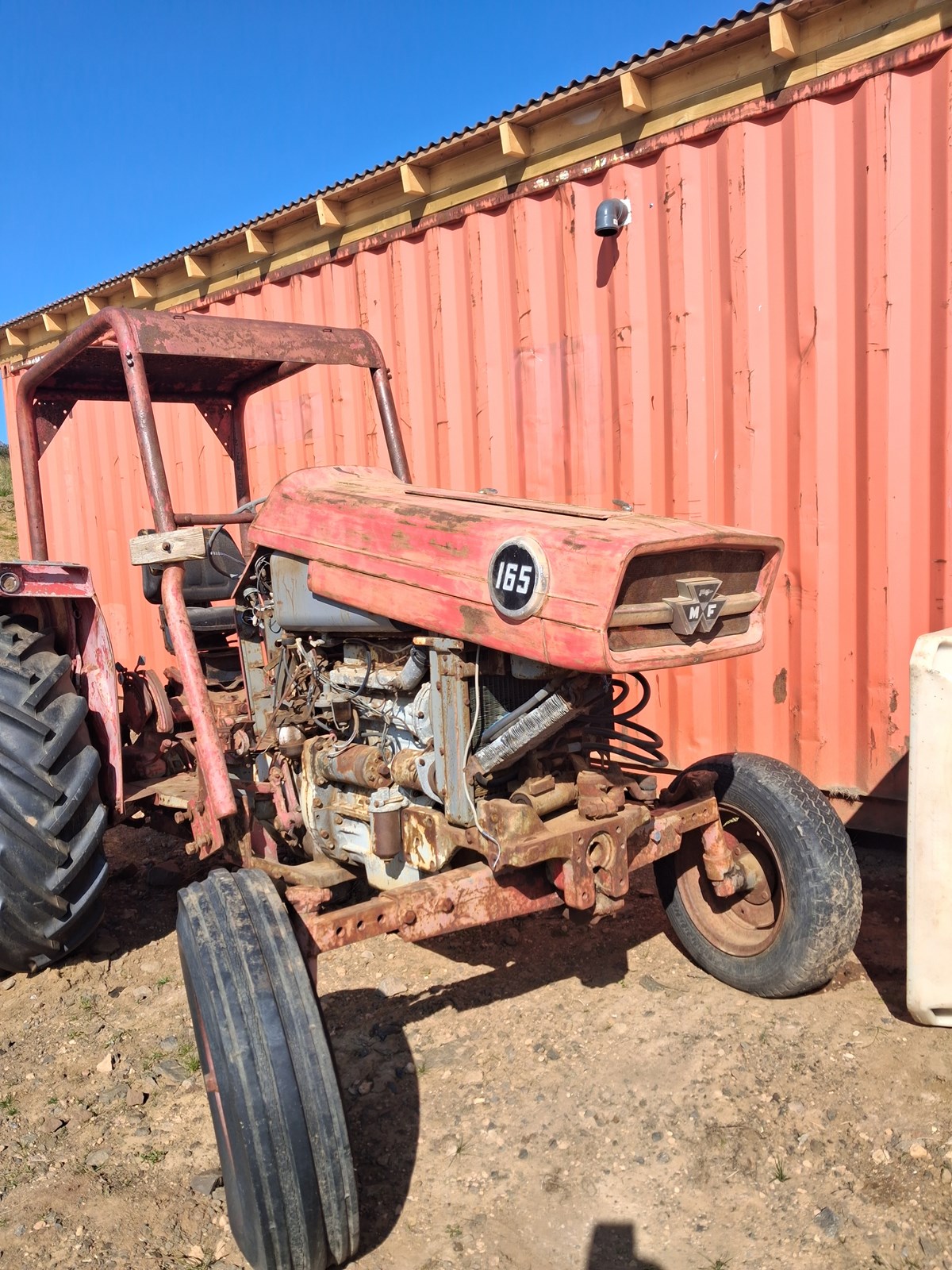 Til sölu Massey Ferguson 165, árgerð ekk