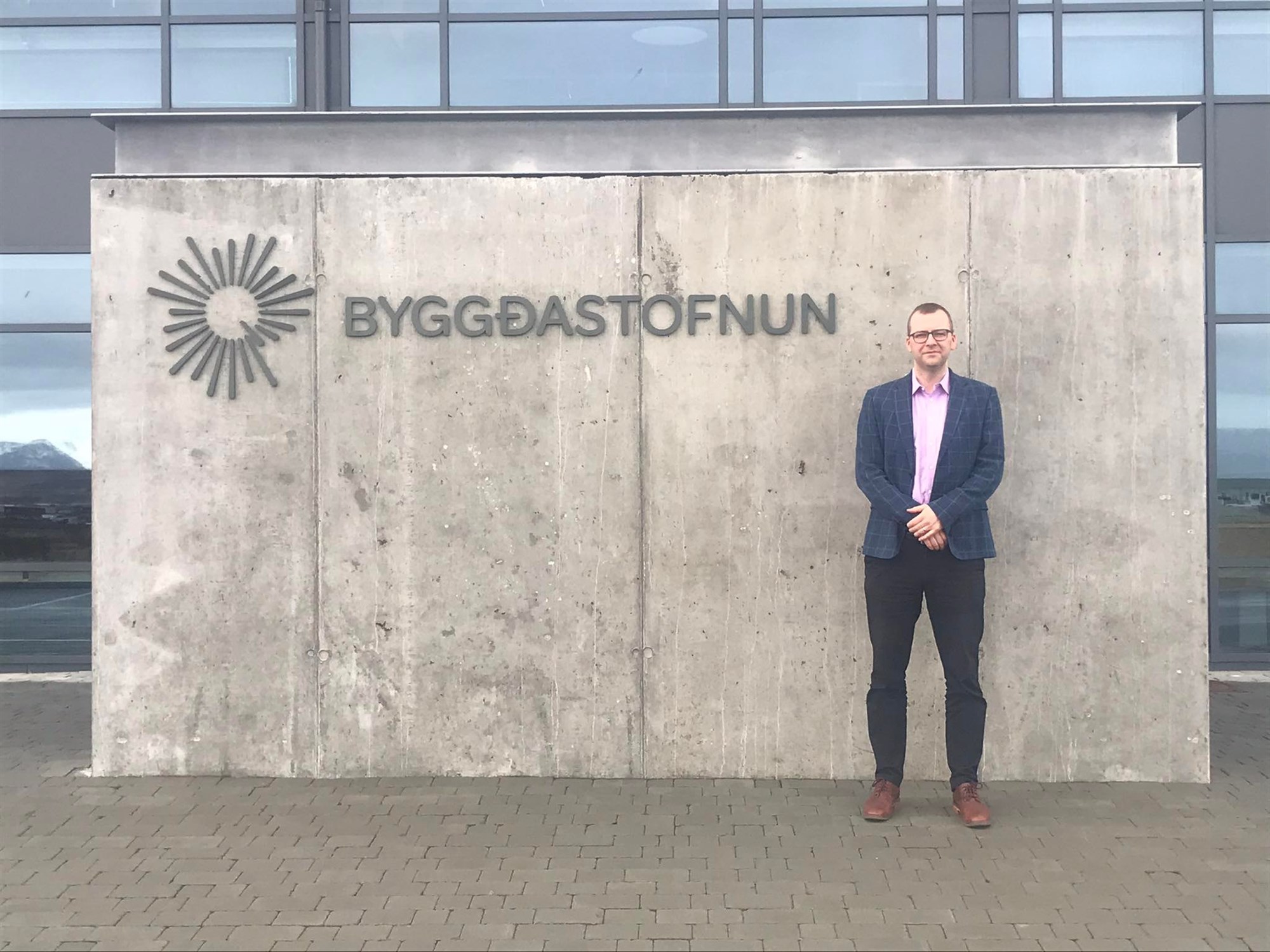 Lækka vexti til bænda