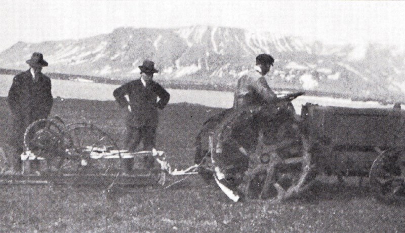 Austin-dráttarvélin sem lenti í skugganum