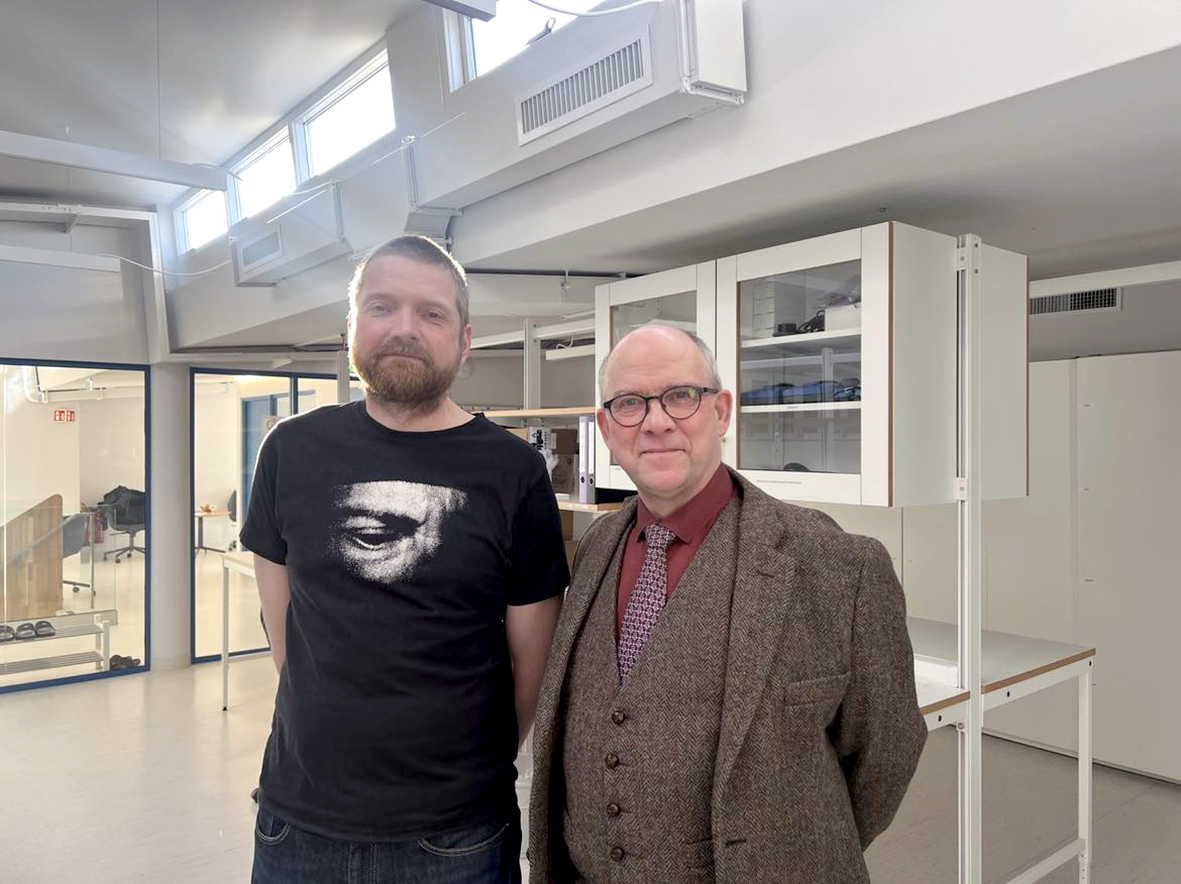 Búgrein blóðnytja ekki svarthvít