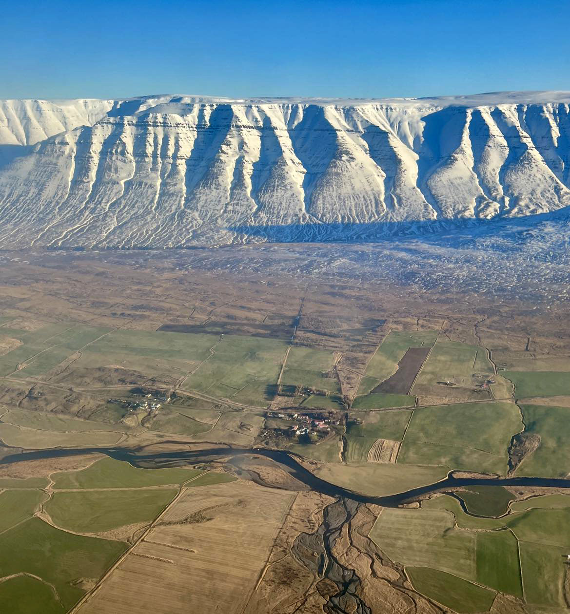 Dásamlega íslenska sveitin