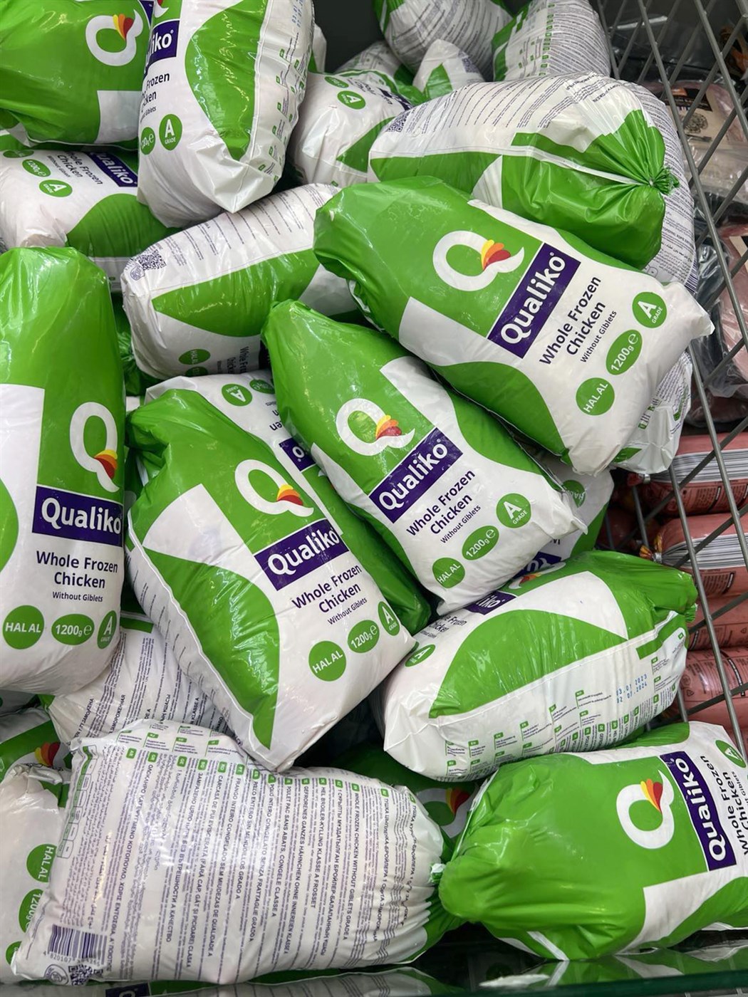 Ársgamall kjúklingur enn í verslunum