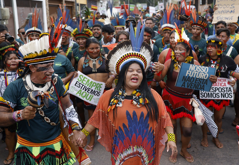 Fáein skref í rétta átt