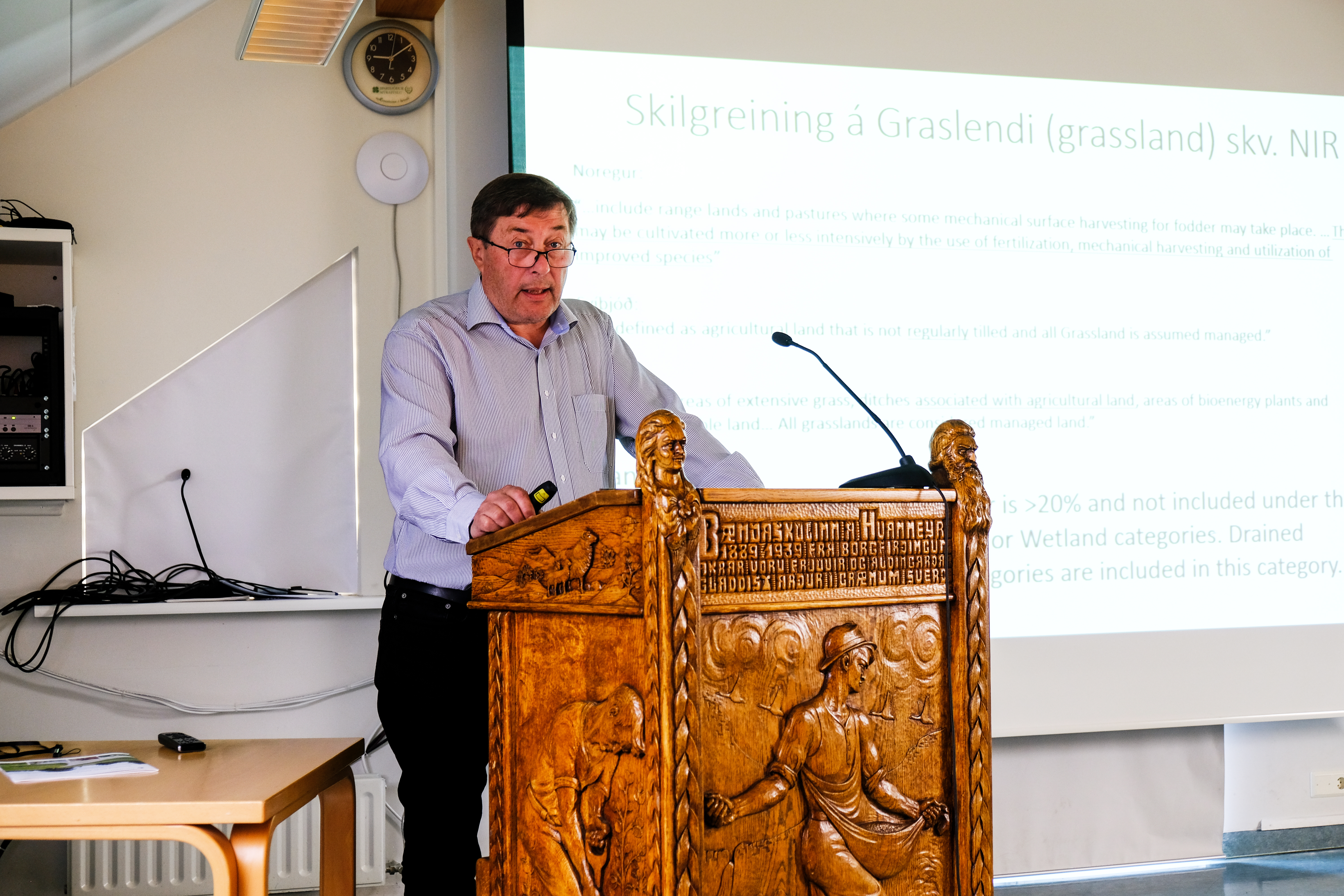 Skortur á gögnum um kolefnislosun af framræstu landi á Íslandi