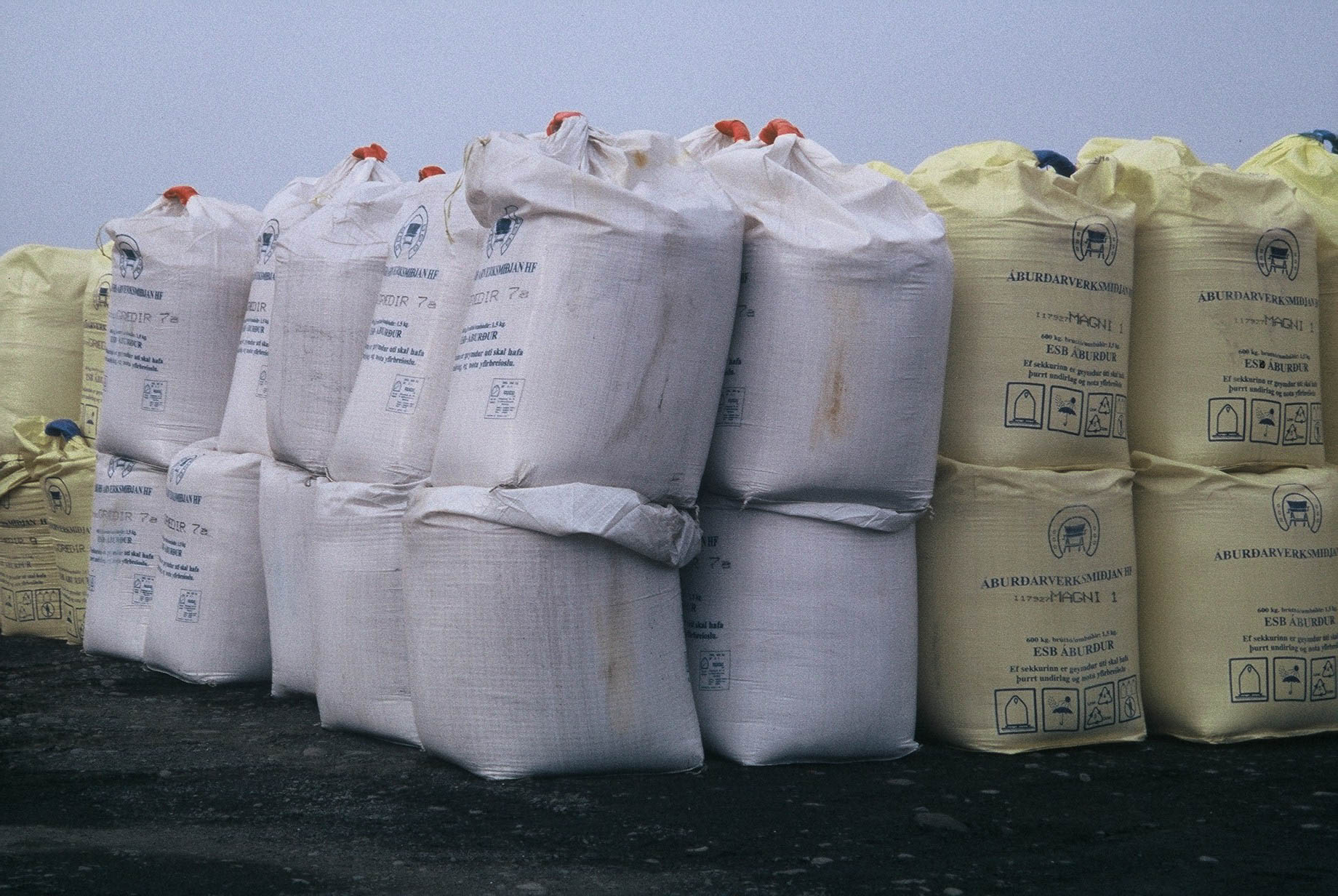 Verulegur samdráttur í innflutningi á áburði