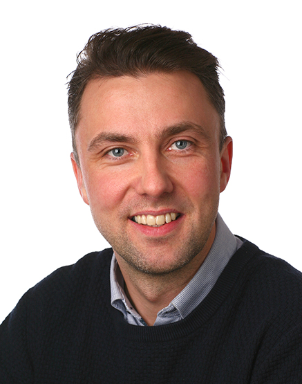 Sniðgengur samráðshóp og sérvelur verkefni til afgreiðslu strax