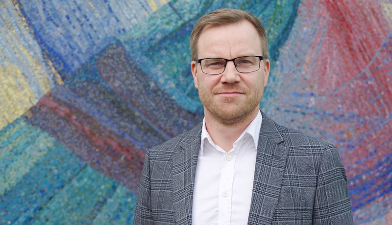 Axel vill halda formennsku áfram