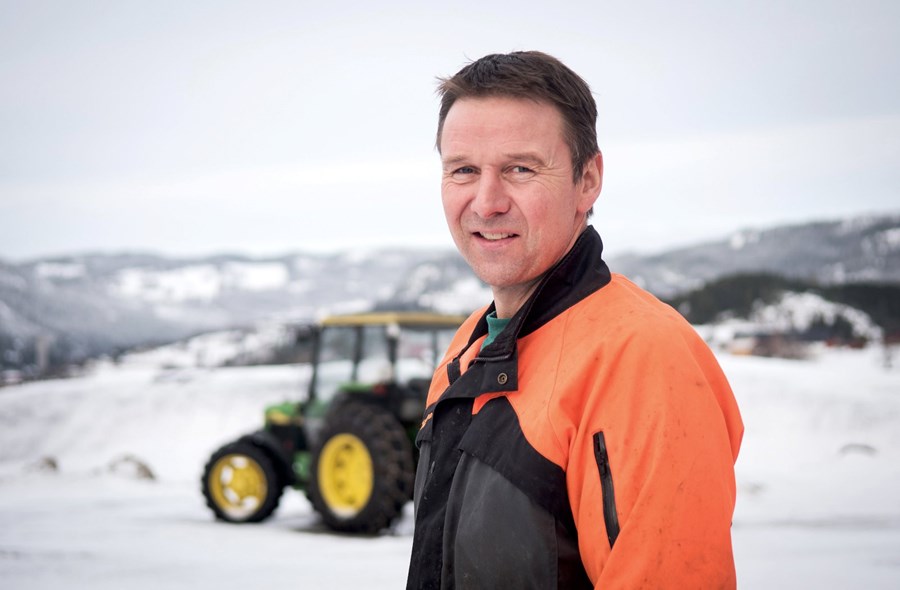 Ríkisstjórnin svaraði með því að bjóða landbúnaði lægri tekjuaukningu en hjá öðrum hópum og þá var enginn möguleiki fyrir okkur að verða sammála um búvörusamninga,“ segir Lars Petter Bartnes, formaður norsku bændasamtakanna.