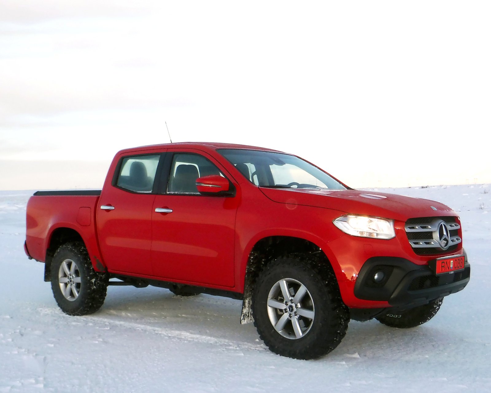 Mercedes-Benz X - Class 250d pallbíll