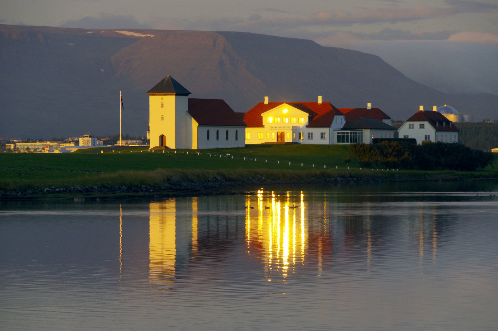 Bessastaðir − stærsta jörðin á nesinu