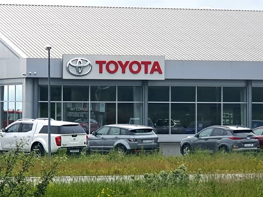 Toyota er með mest seldu tegundina af bílum í júlí, eða 260 selda fólksbíla. 