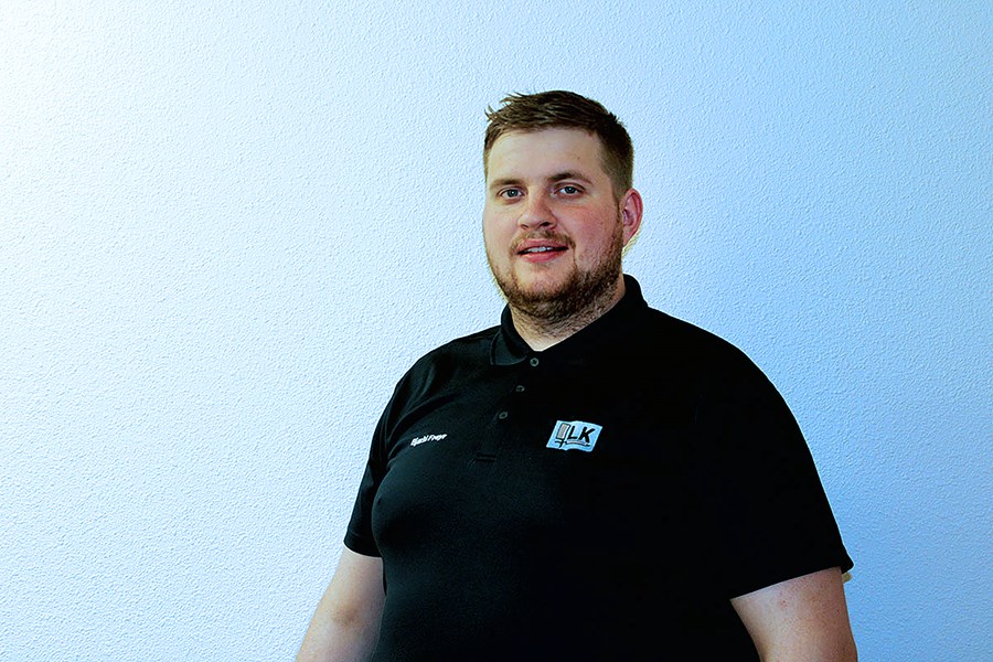 Bjarki Freyr Sigurjónsson, kjötiðnaðarmeistari hjá Sláturfélagi Suðurlands á Hvolsvelli, hlaut titilinn Kjötmeistari Íslands 2020. Hann er einnig í nýju landsliði kjötiðnaðarmanna sem hugðist taka þátt í heimsmeistarakeppni kjötiðnaðarmanna, „World Butcer