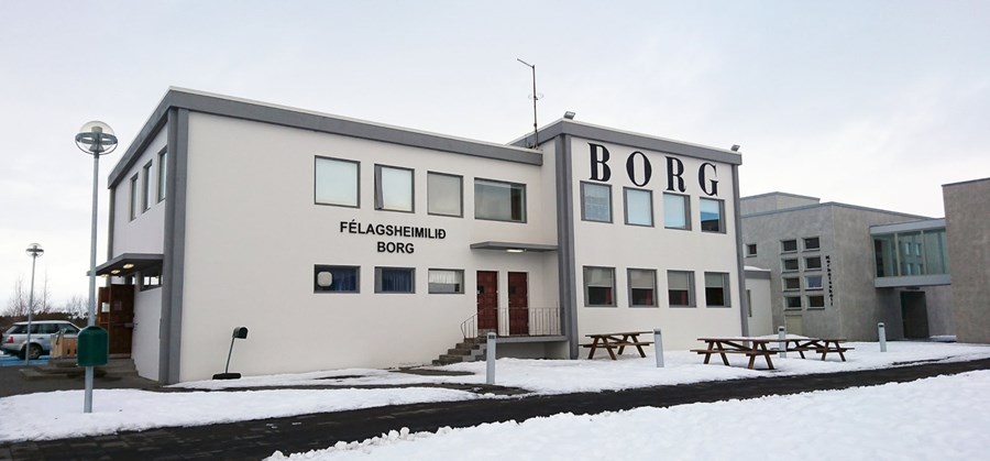 Félagsheimilið á Borg er með glæsilegustu félagsheimilum landsins enda hefur húsinu alltaf fengið gott viðhald.