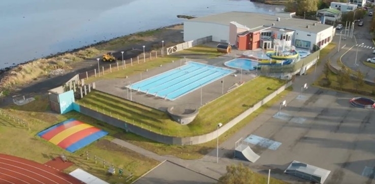Endurbótum á íþróttamiðstöðinni lokið