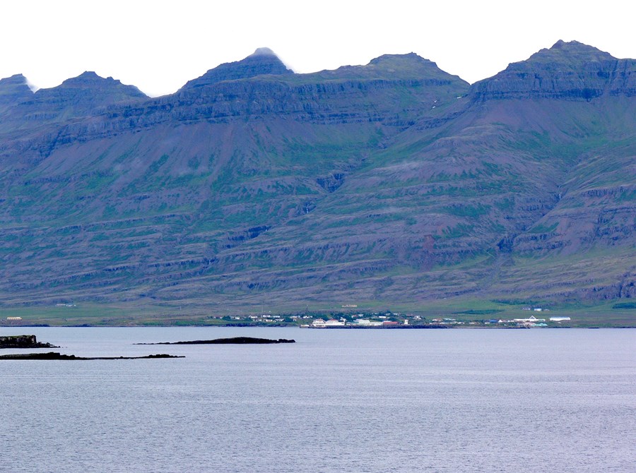 Breiðdalsvík við mynni Breiðdals.