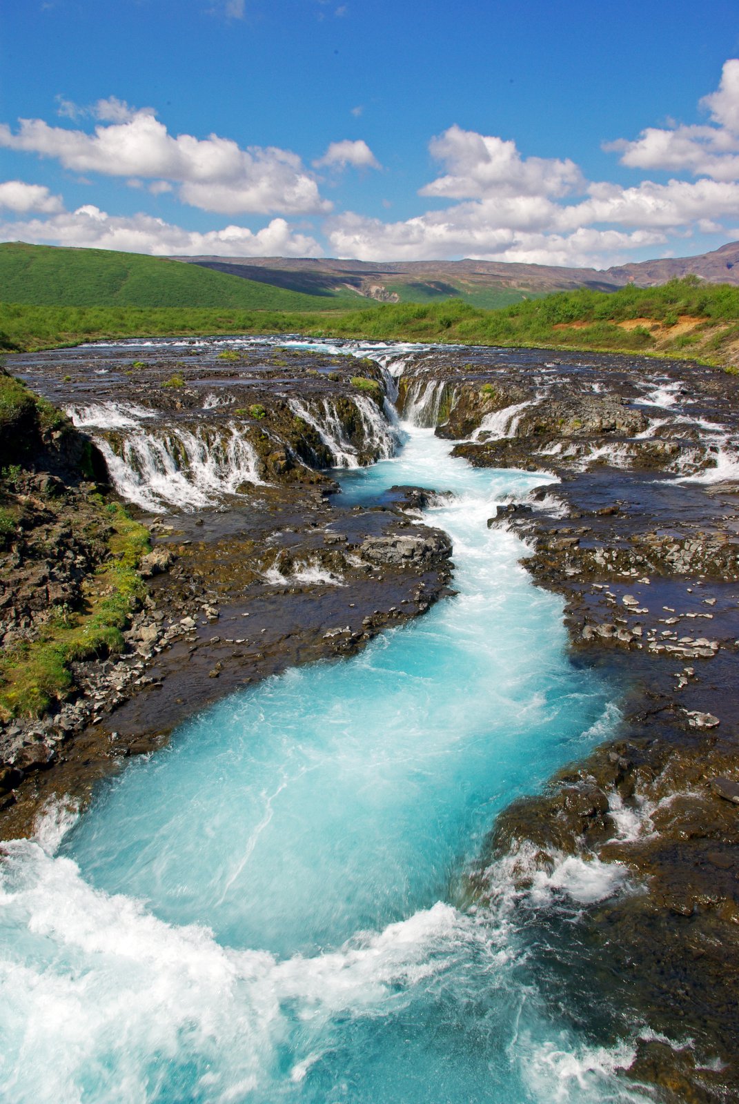 Íslenskum almenningi er tryggt aðgengi að vatni með lögum