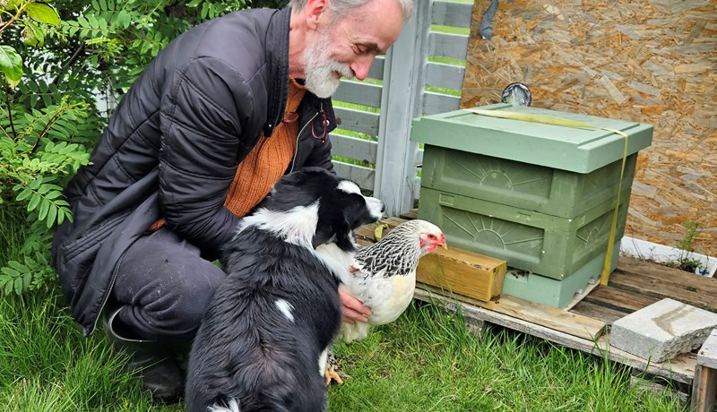 Hann stendur með landinu