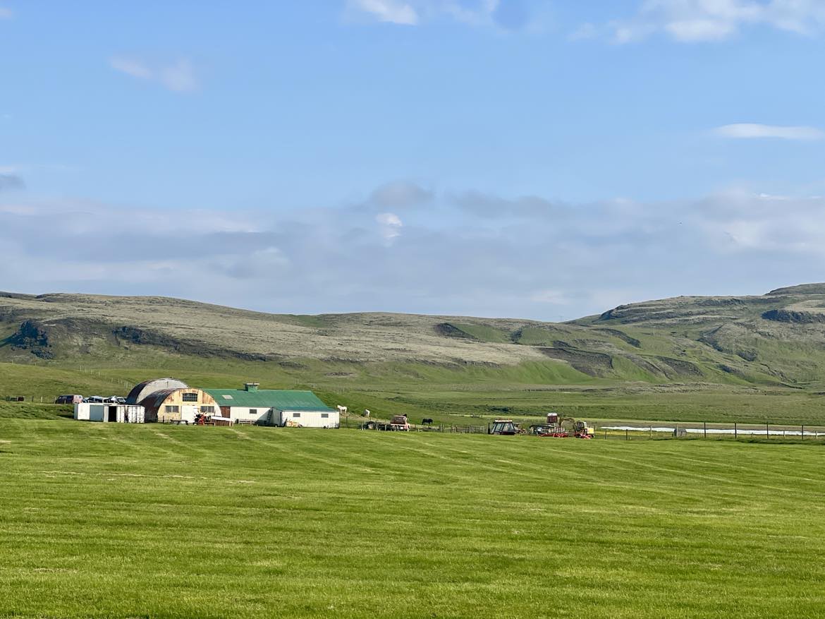 Forsjálni á litlum búum og stórum