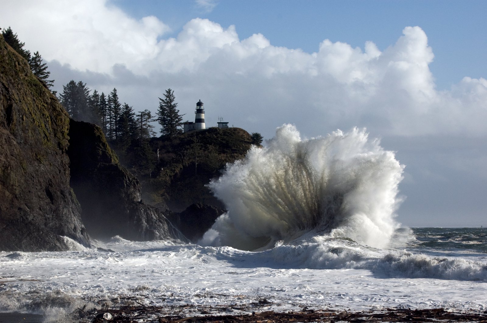 Sjávarmál hækkaði um 8 sentímetra frá 1992