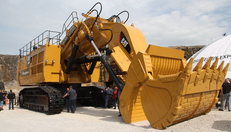 Setti heimsmet og skóflaði upp 9.000 tonnum á einum klukkutíma